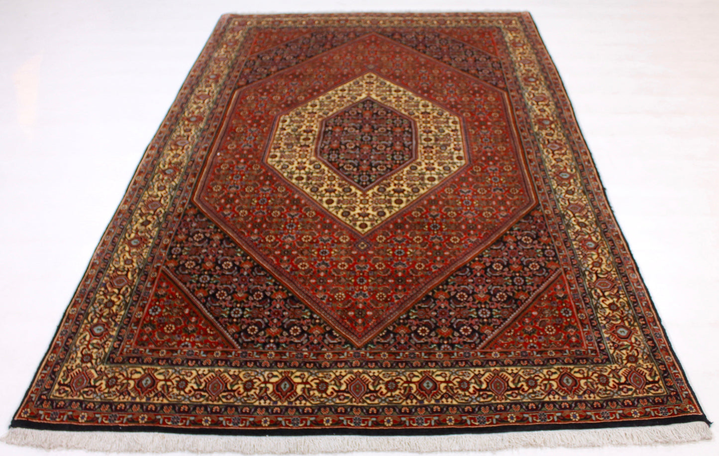 Bidjar Tekab