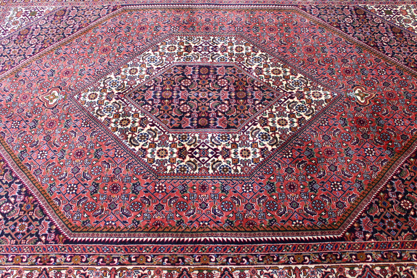 Bidjar Tekab