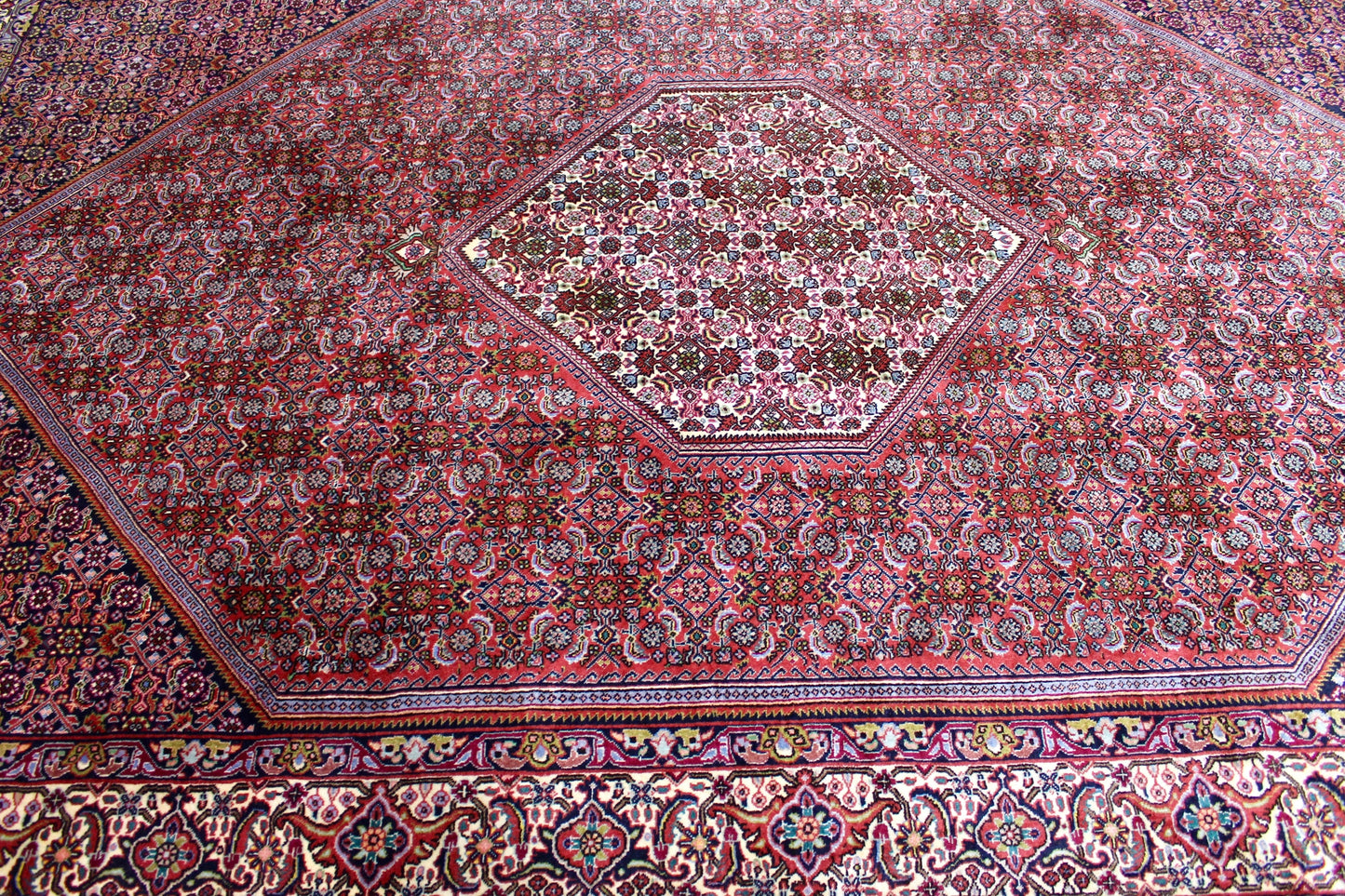Bidjar Tekab