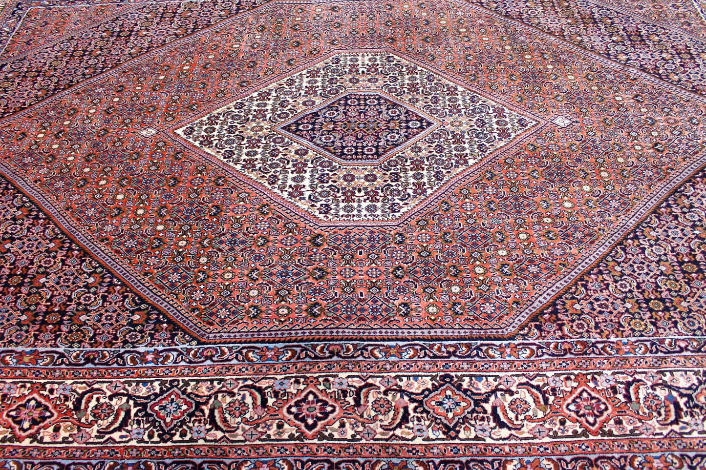 Bidjar Tekab