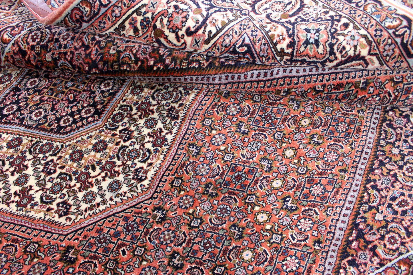 Bidjar Tekab
