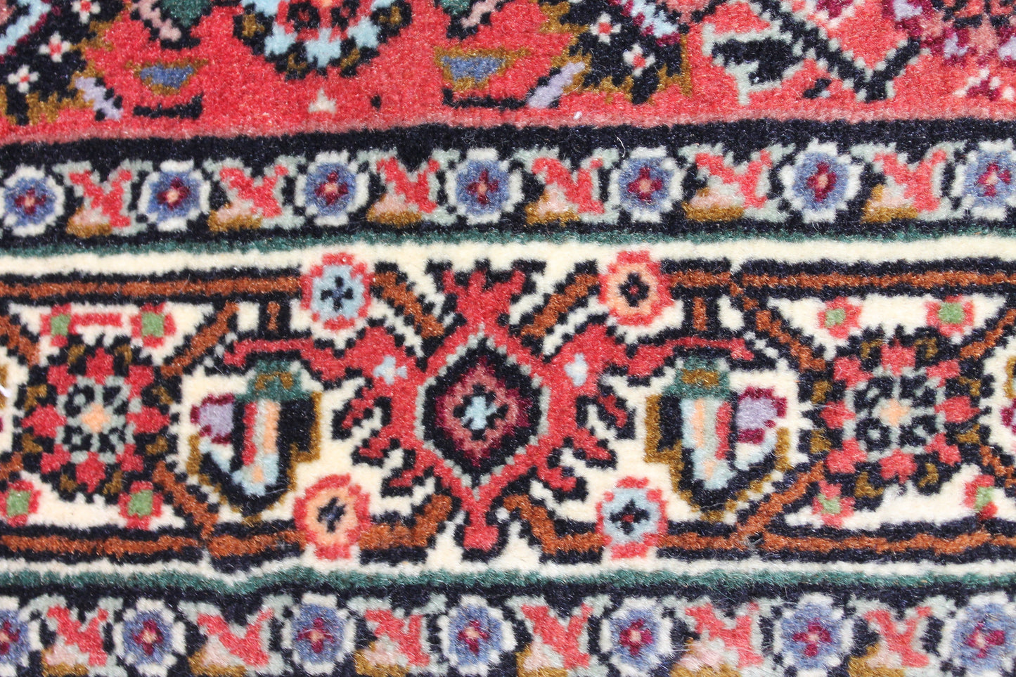 Bidjar tekab