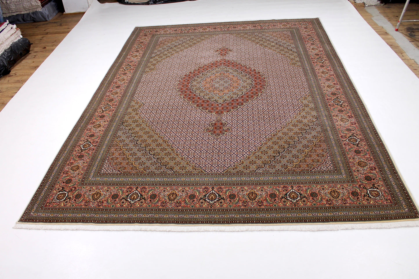 Tabriz 50R Mahi