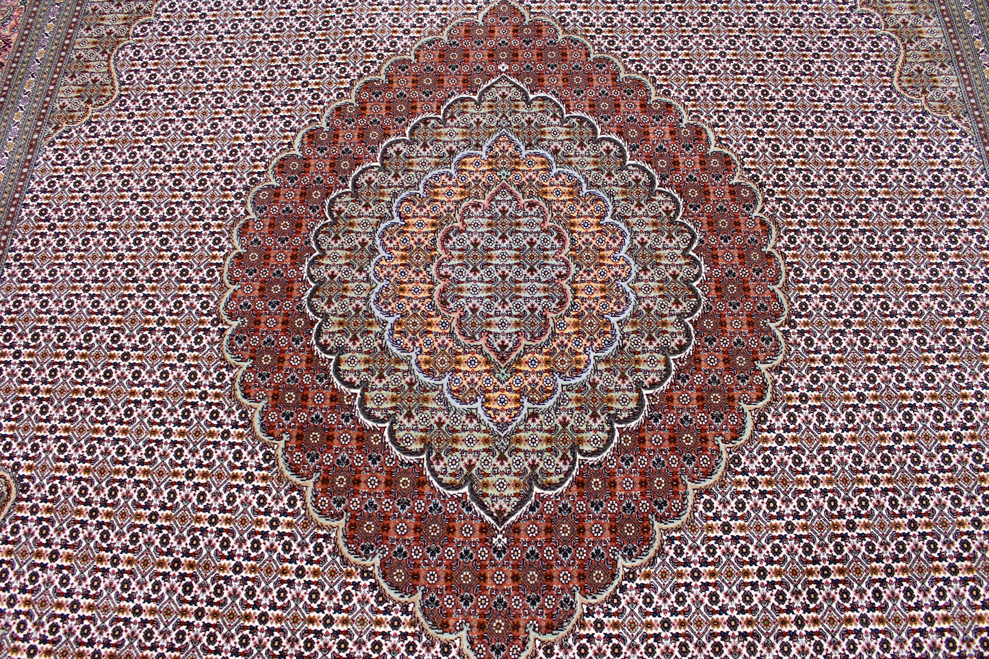 Tabriz 50R Mahi