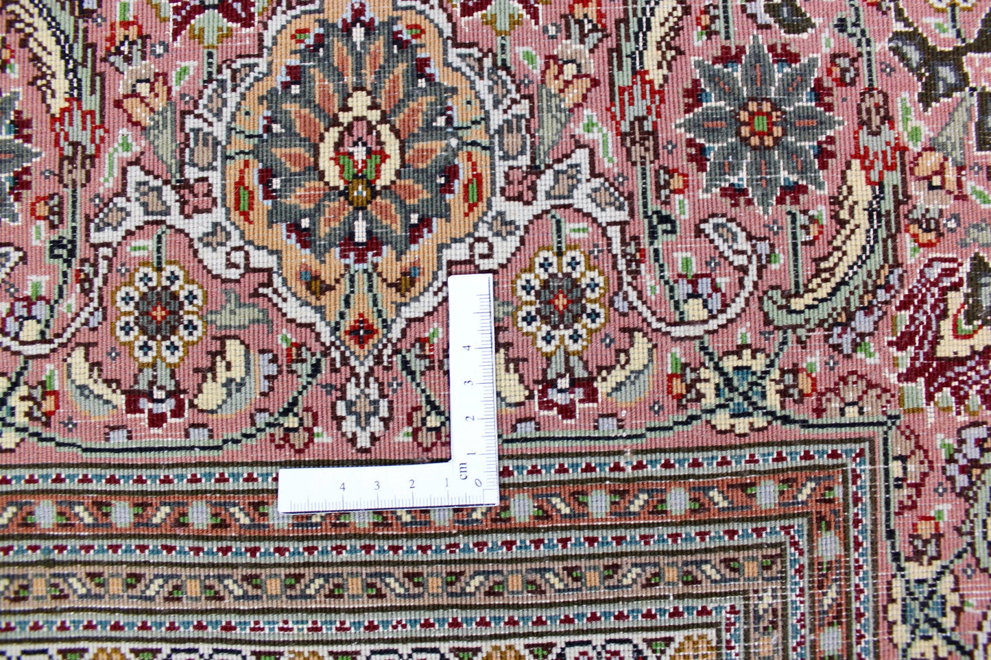 Tabriz 50R Mahi
