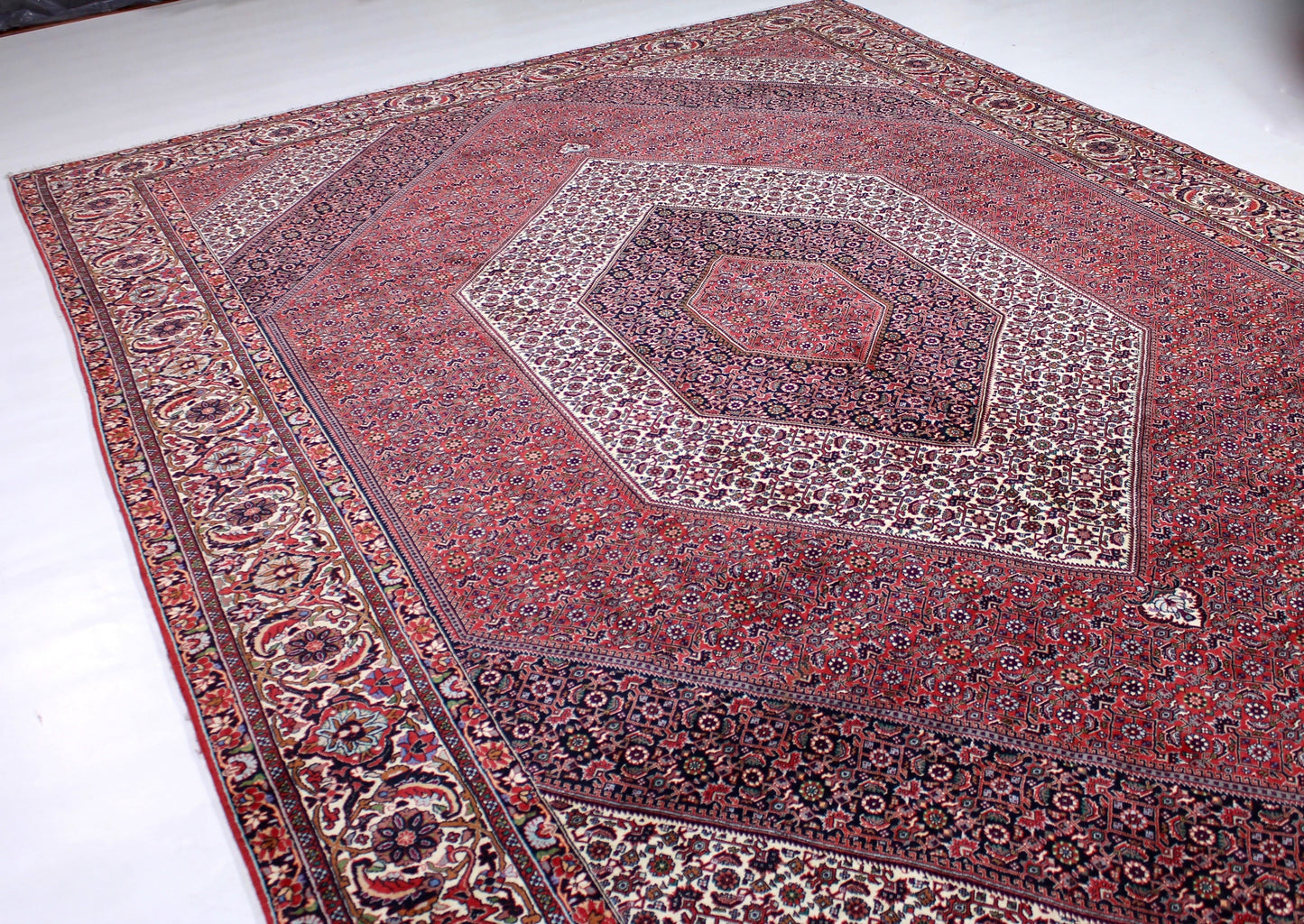 Bidjar Tekab