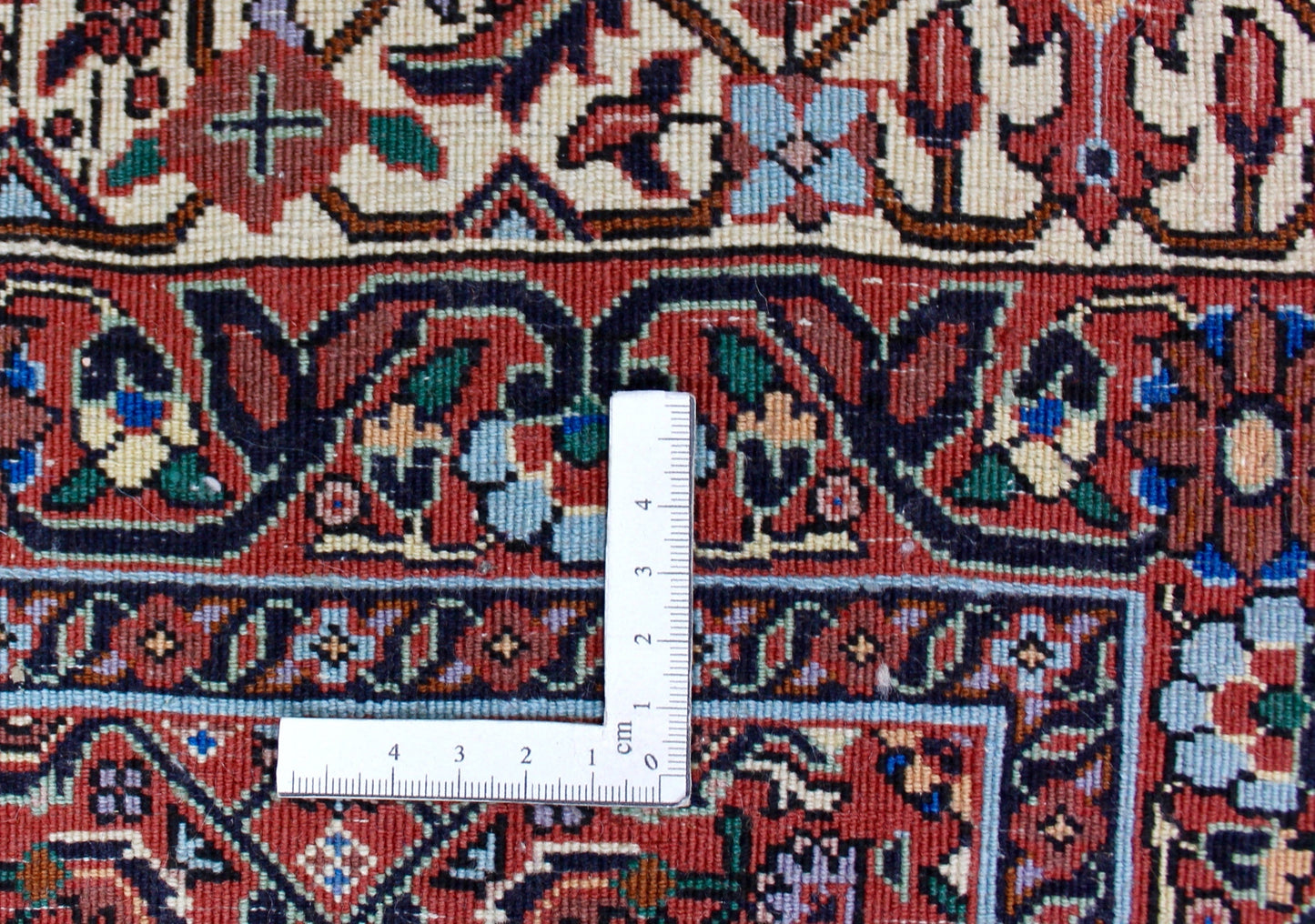 Bidjar Tekab