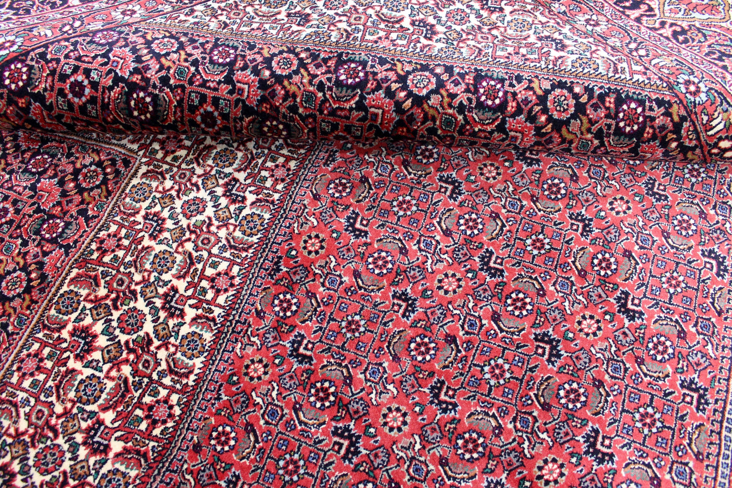 Bidjar Tekab