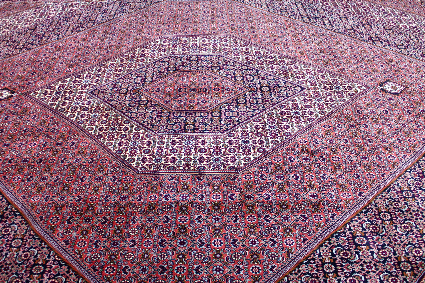 Bidjar Tekab