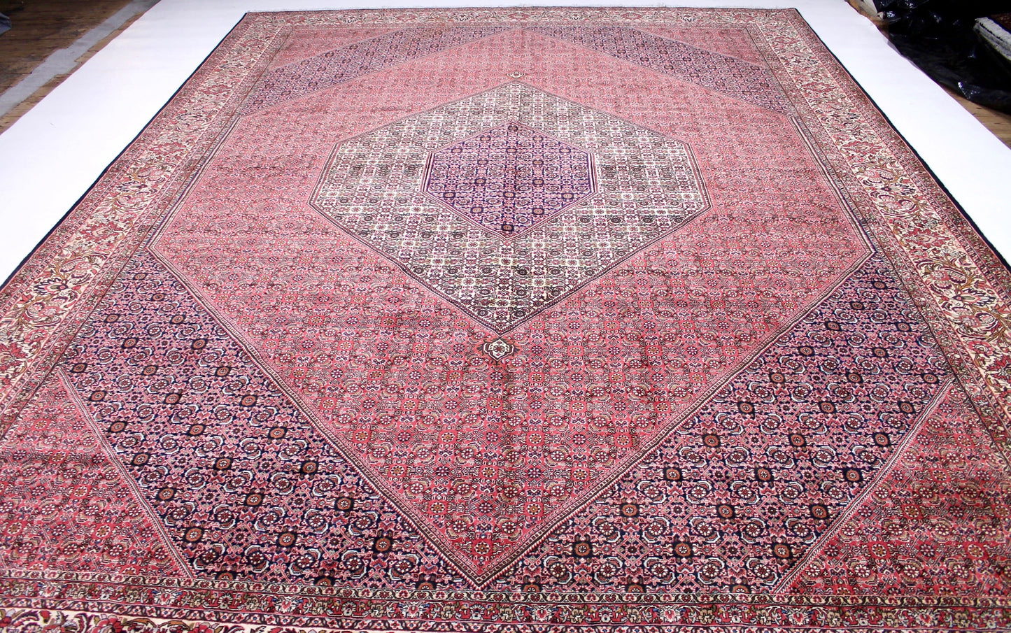 Bidjar Tekab