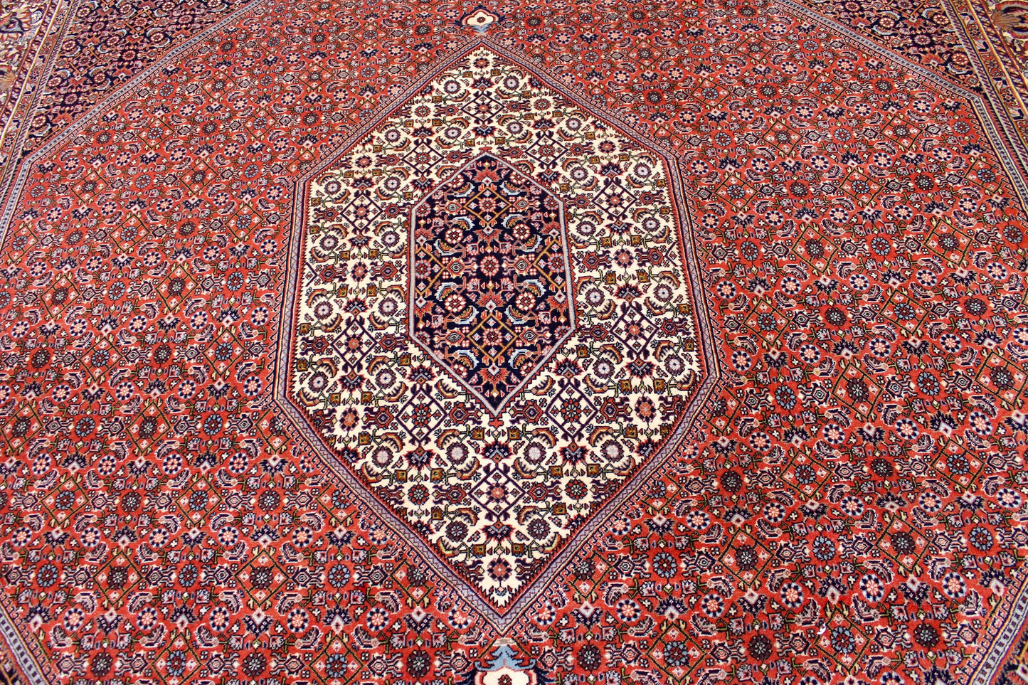 Bidjar Tekab