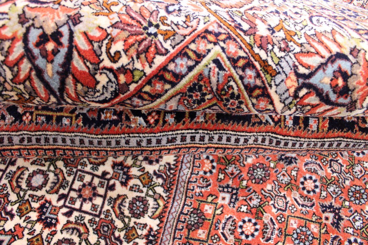 Bidjar Tekab