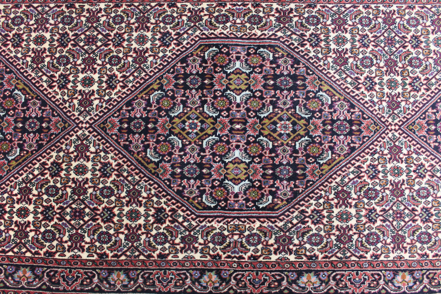 Bidjar Tekab