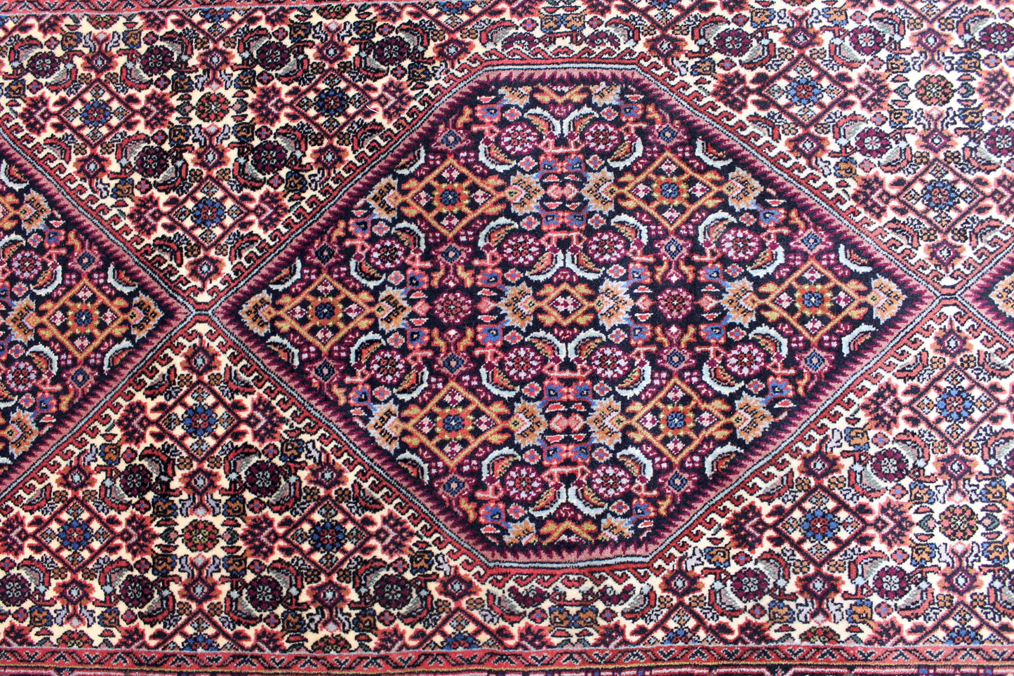 Bidjar Tekab