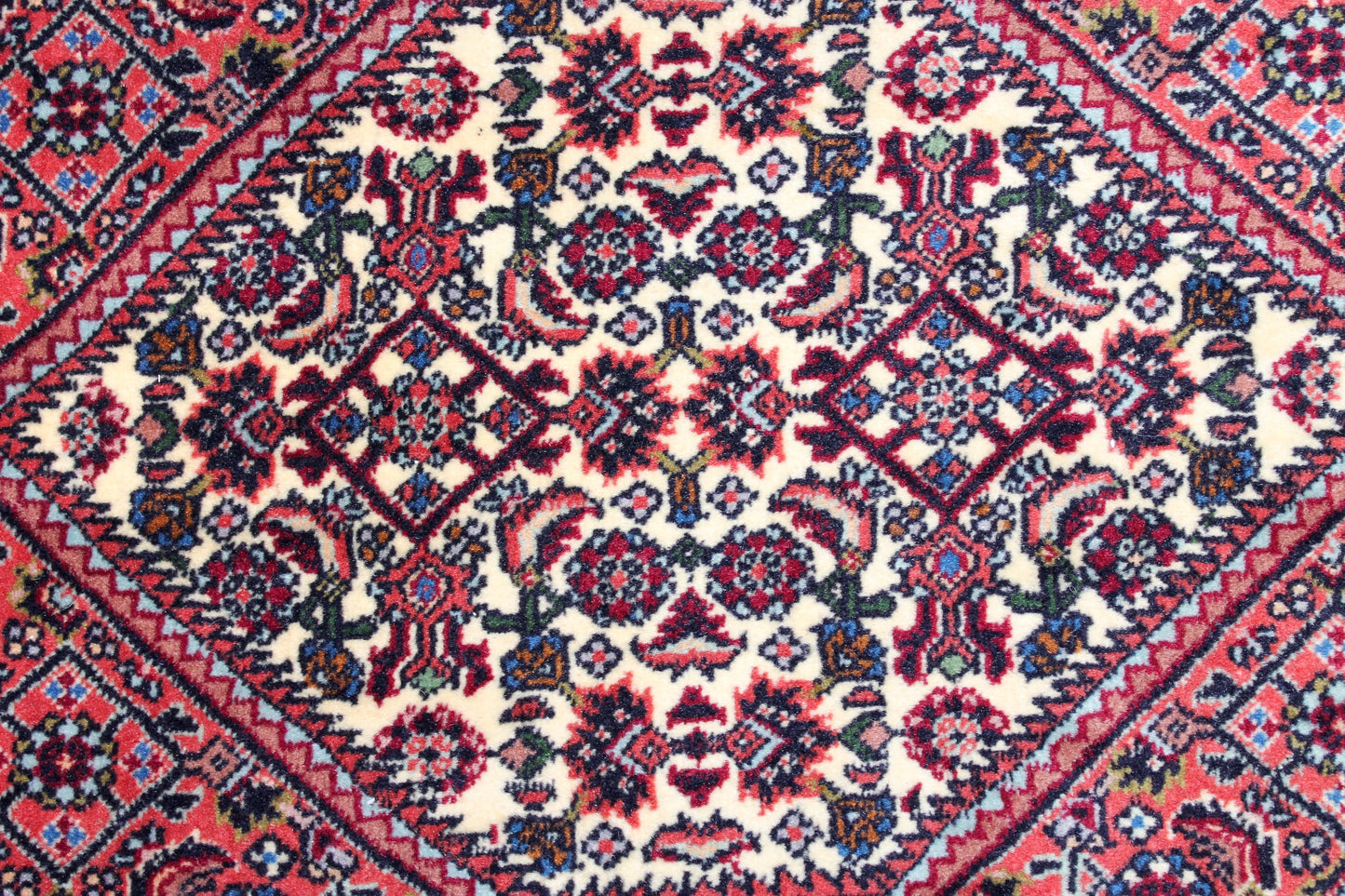 Bidjar tekab