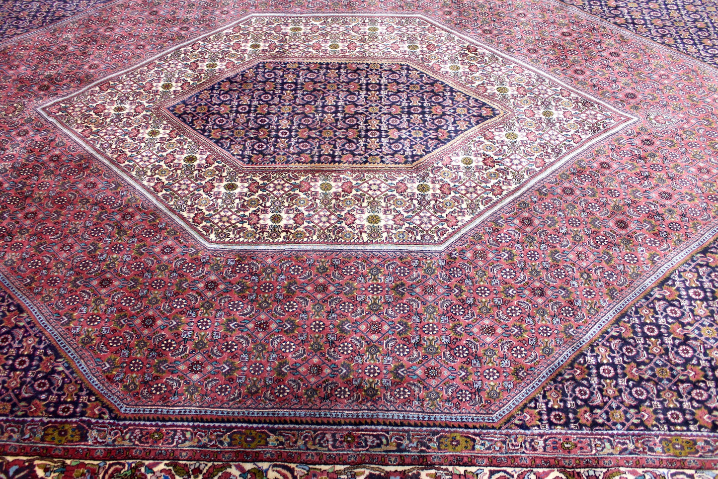 Bidjar Tekab