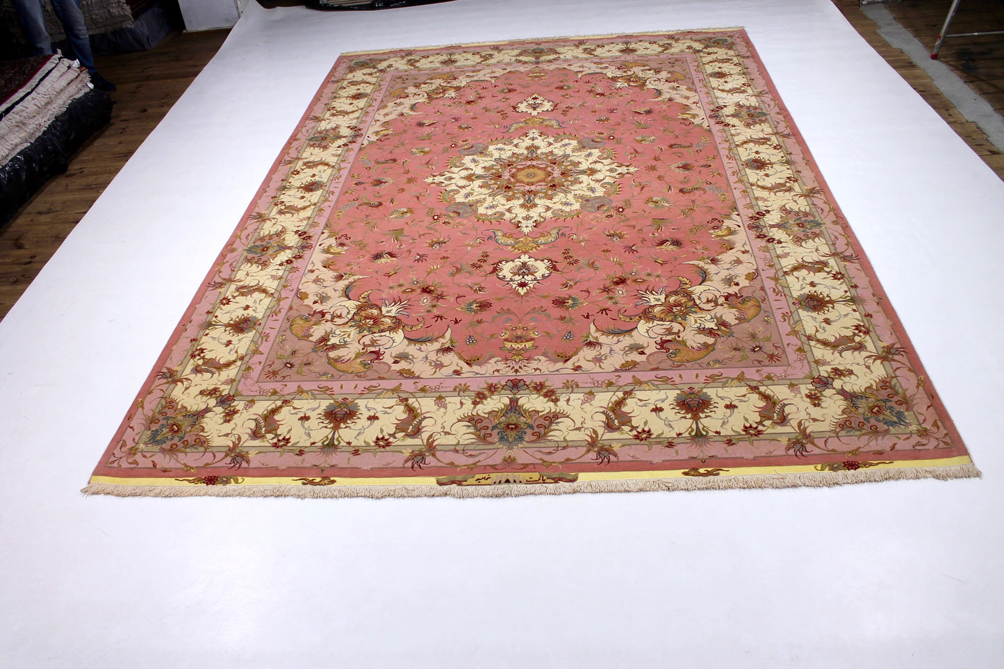 Tabriz 60R