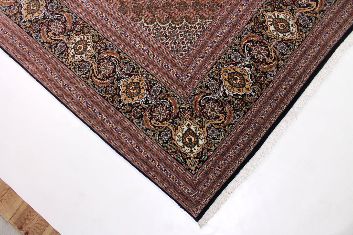 Tabriz 50R Mahi
