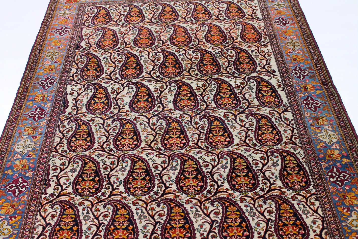 Farahan Antik