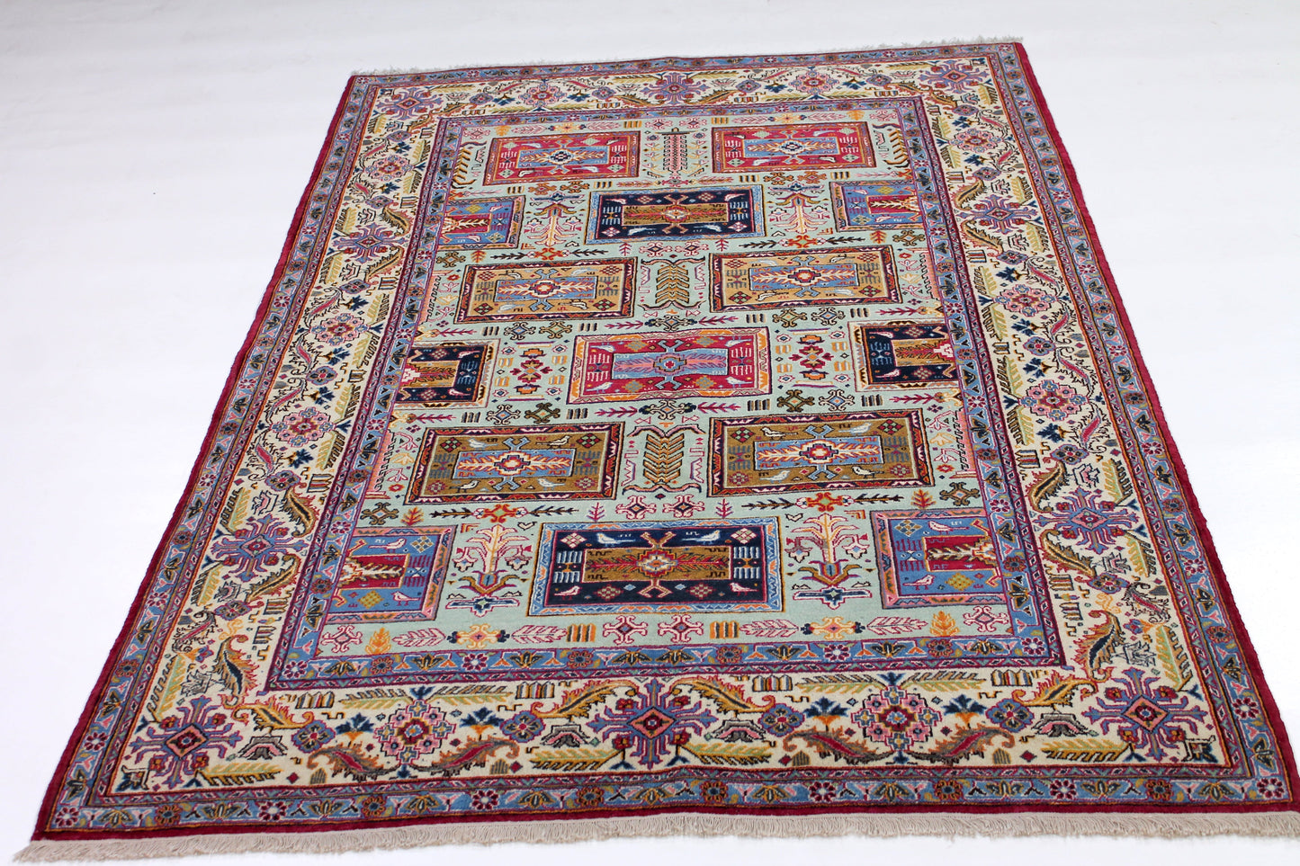 Kashan Antik