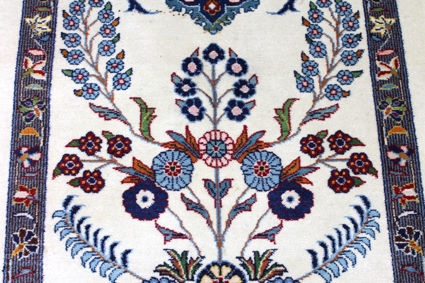 Kashan Weiss Antik