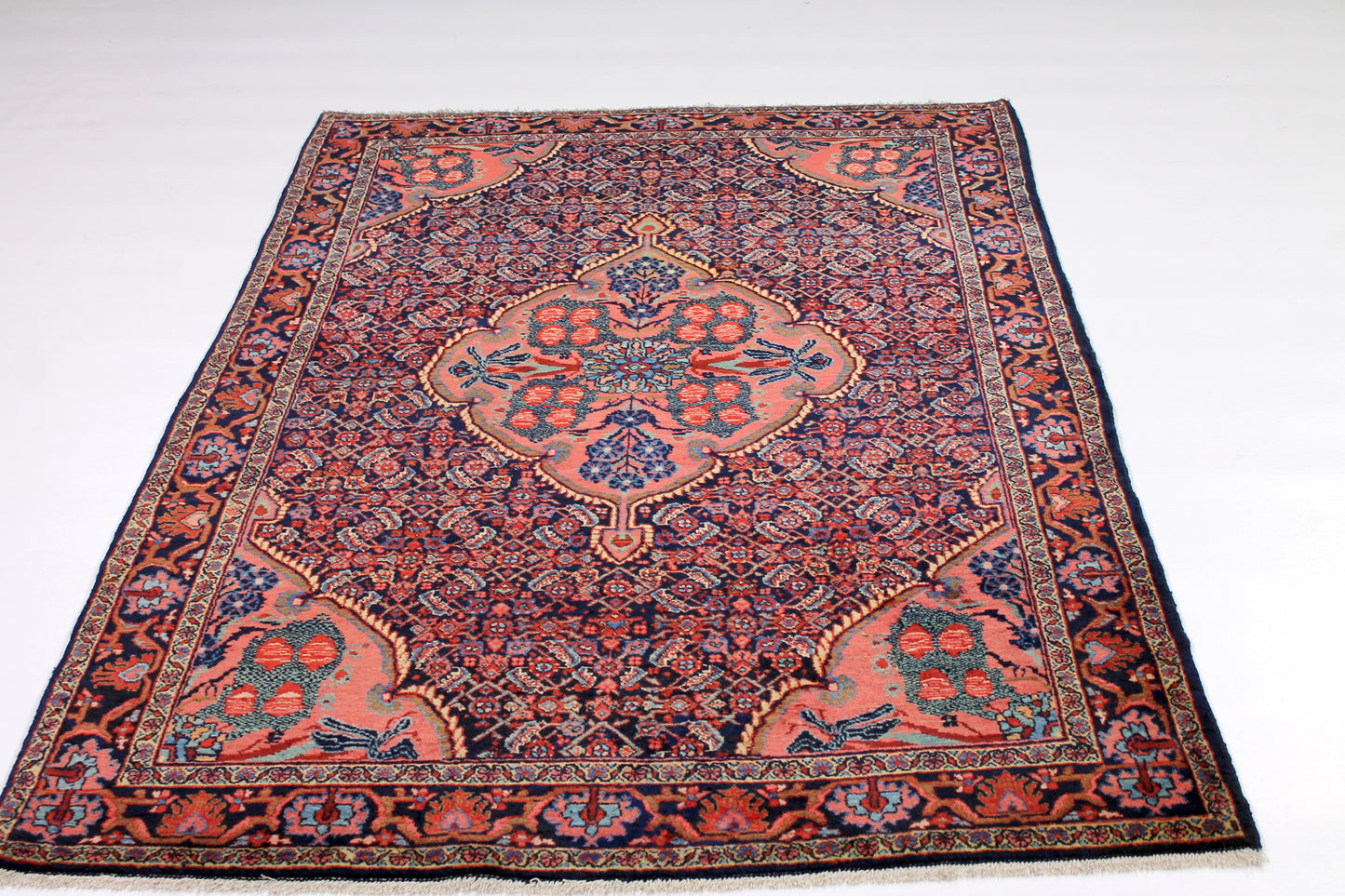 Farahan Antik