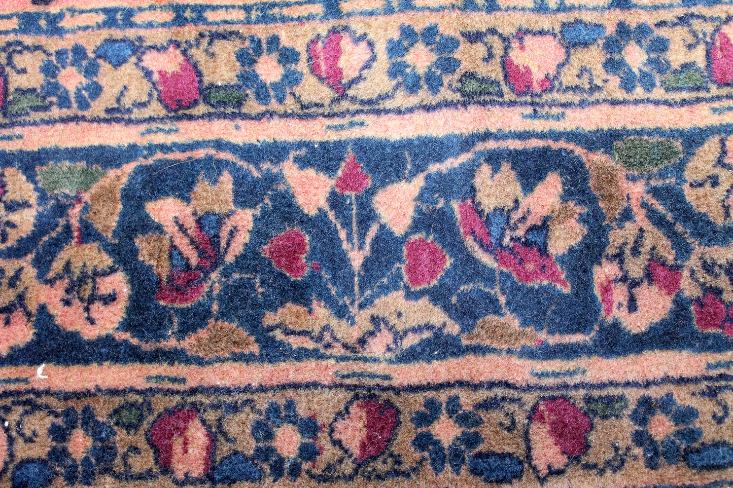 Kashan Antik