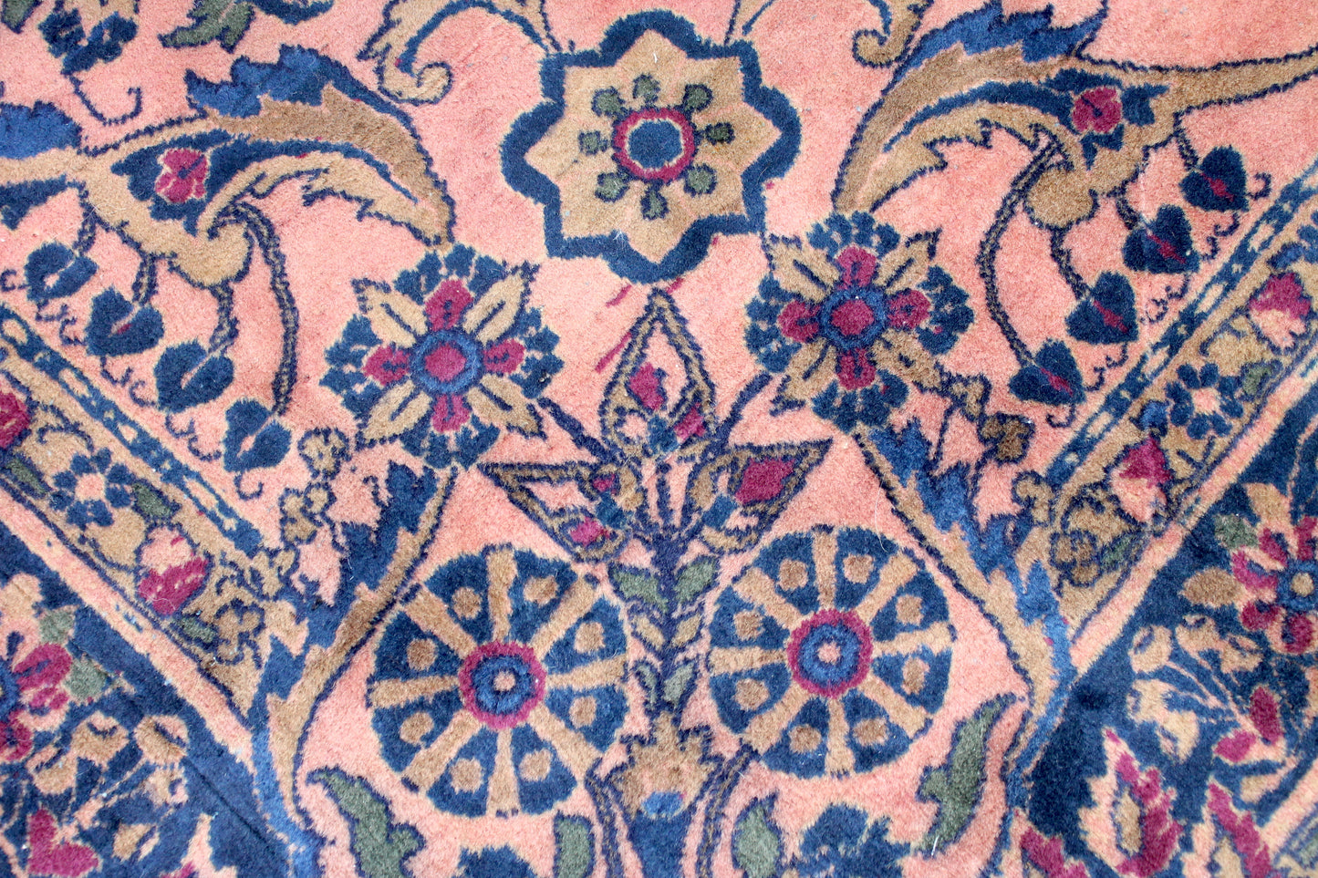 Kashan Antik