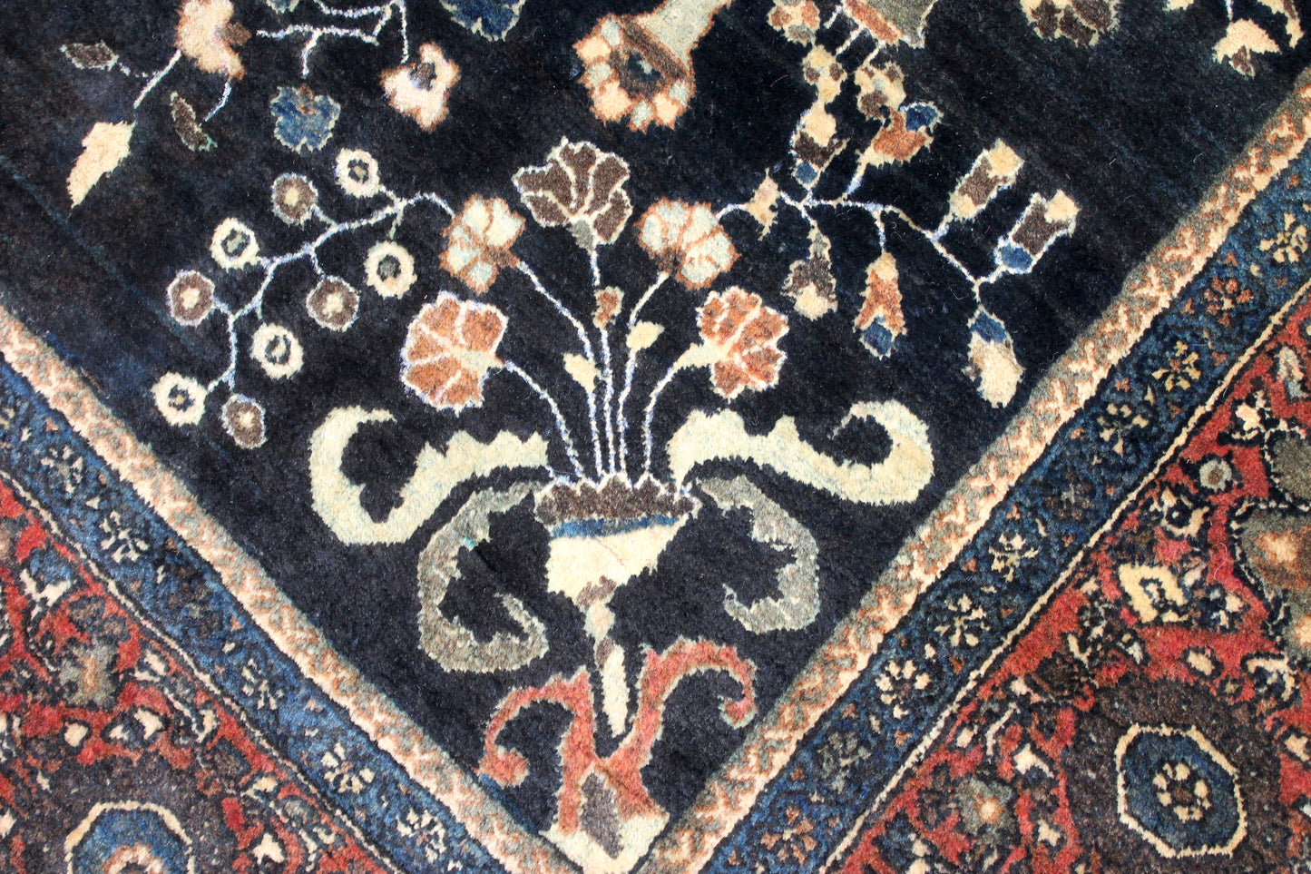 Farahan Antik