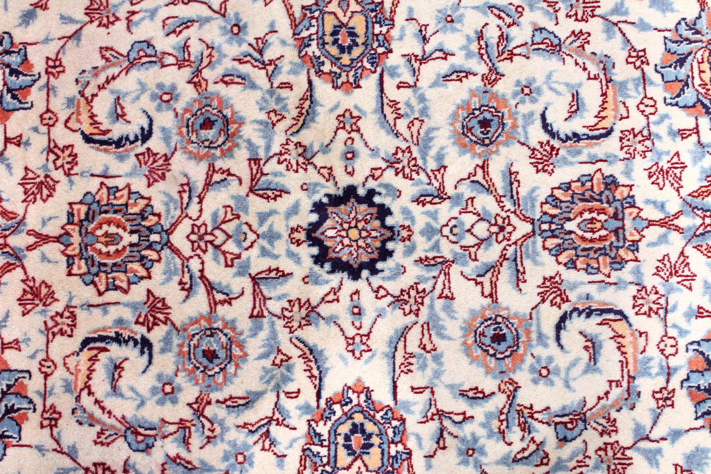 Kashan Weiss