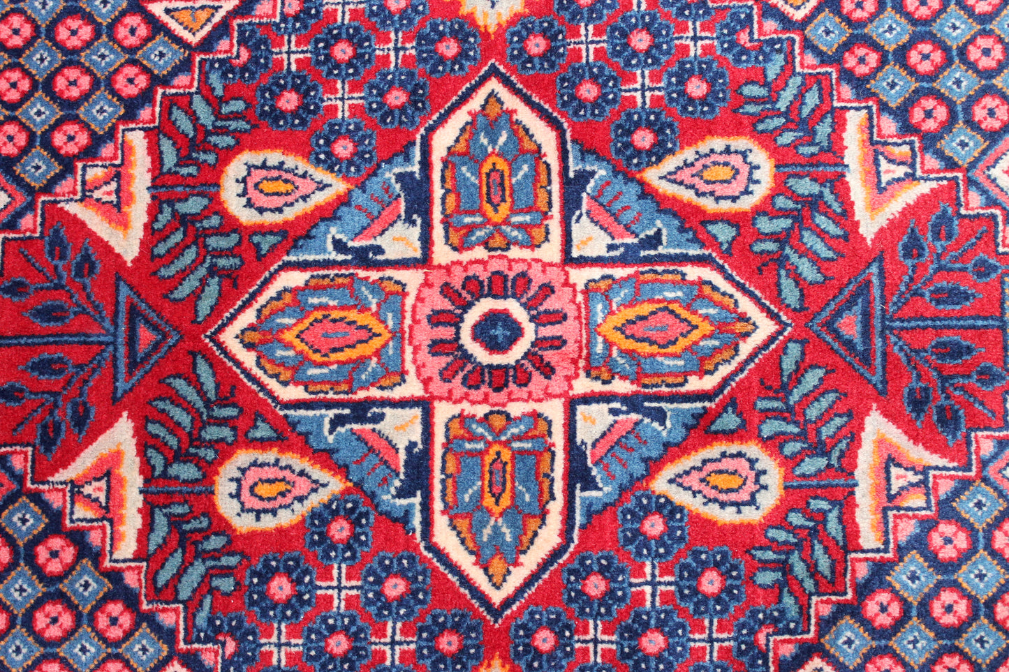 Kashan Antik