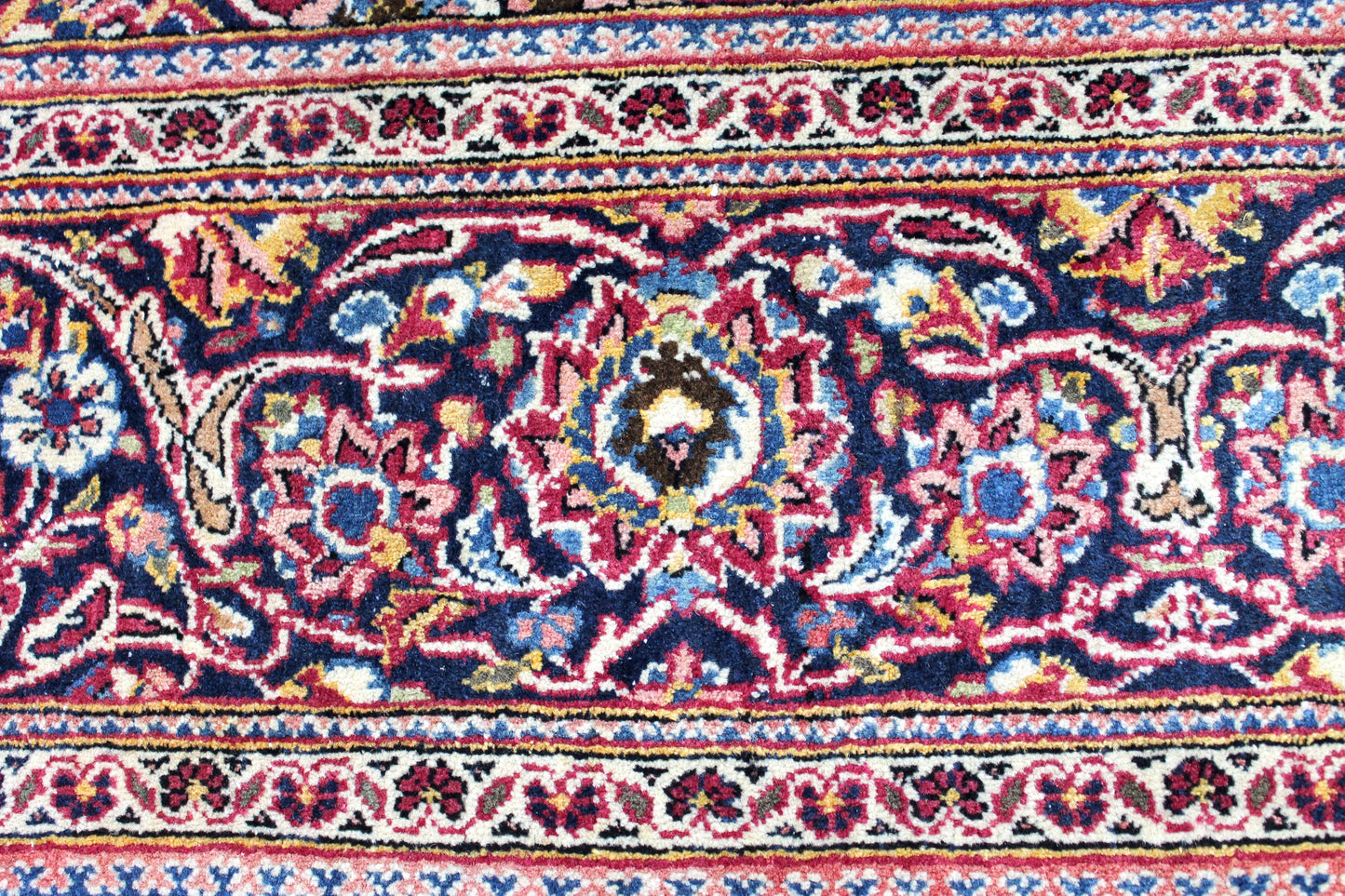 Kashan Antik