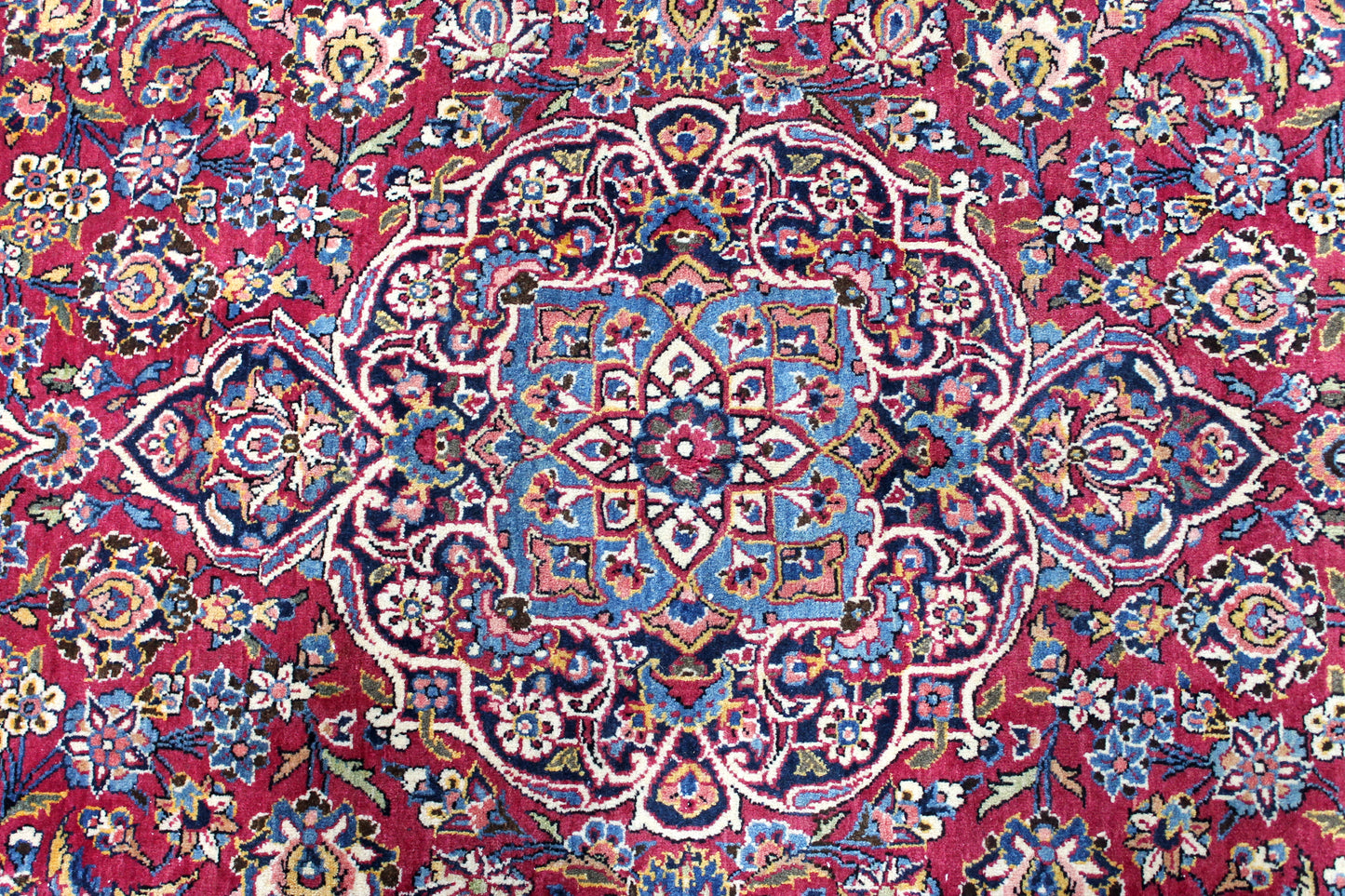 Kashan Antik