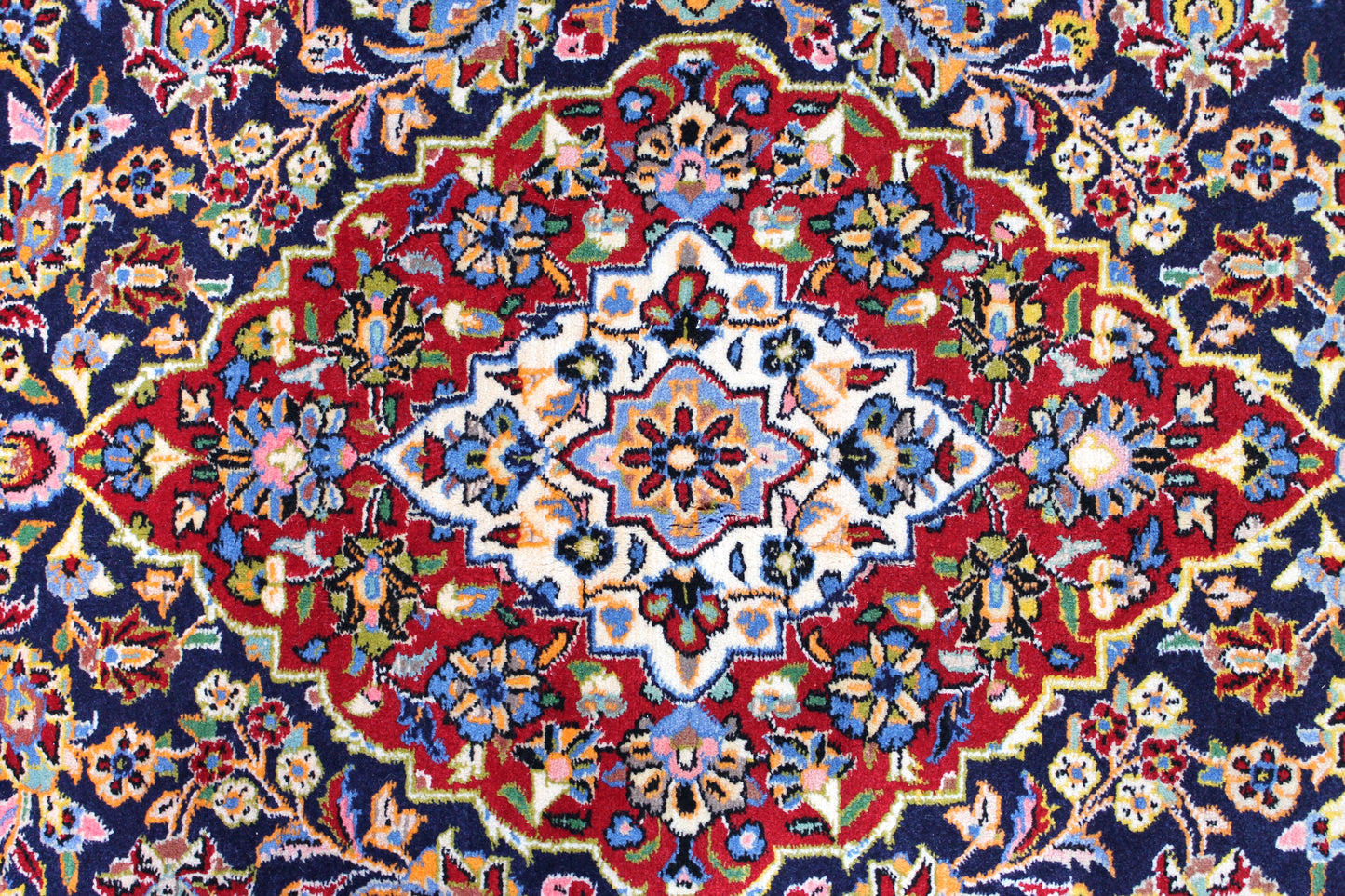 Kashan Antik