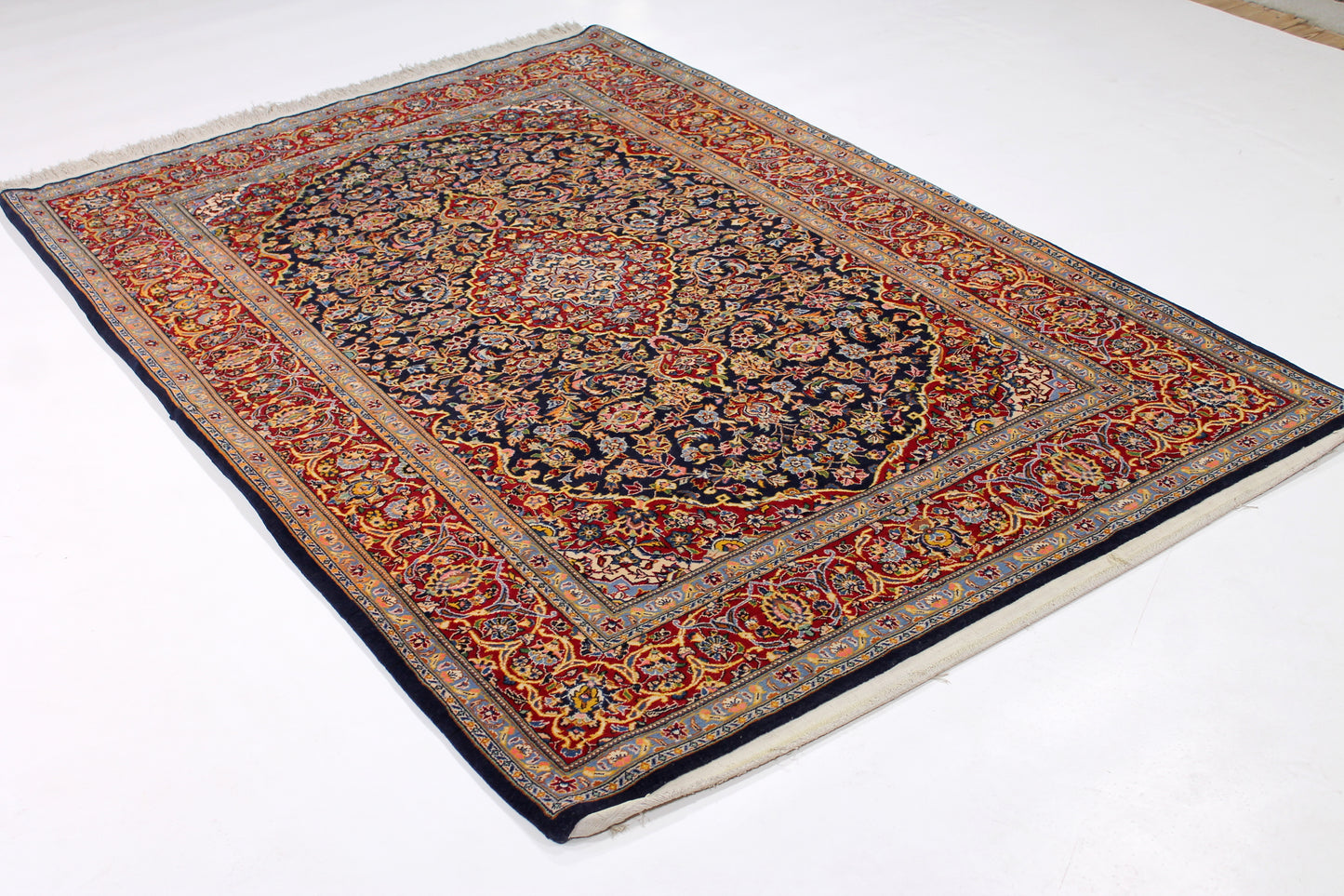 Kashan Antik