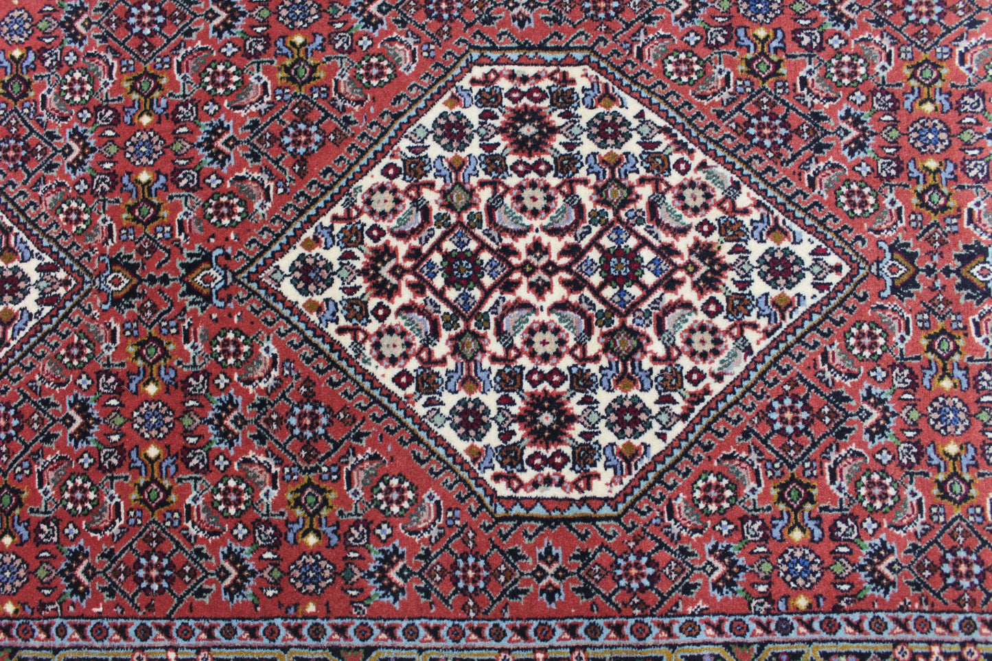 Bidjar Tekab