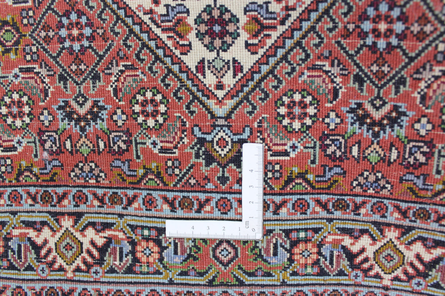Bidjar Tekab