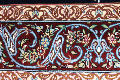 Ghom Seide