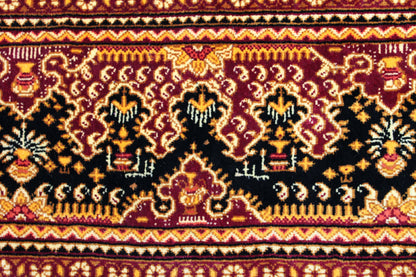 Ghom Seide