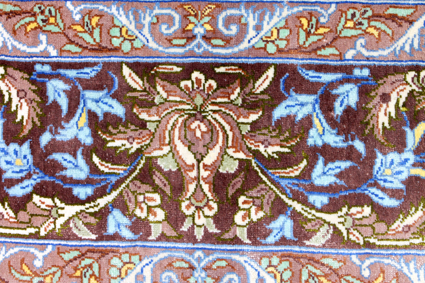 Ghom Seide