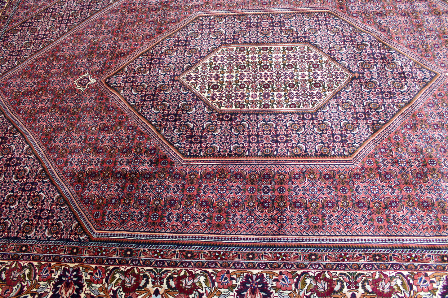 Bidjar Tekab