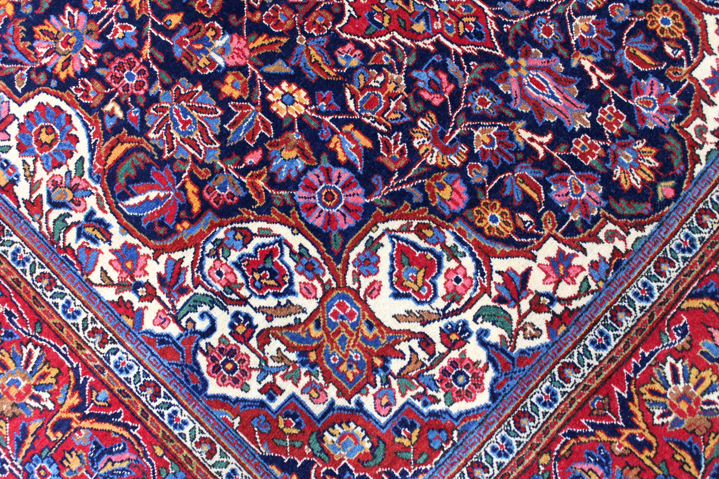 Kashan Antik