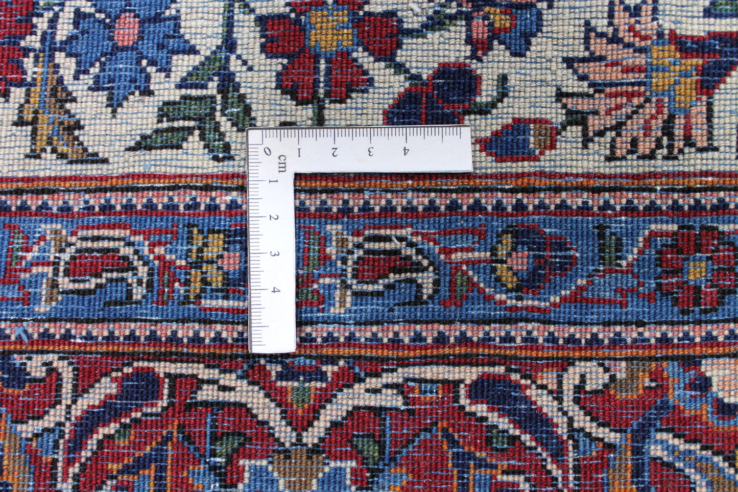 Weisser Kashan Antik