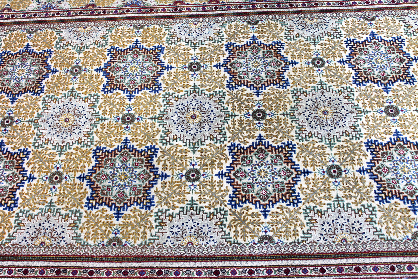 Kashan Antik