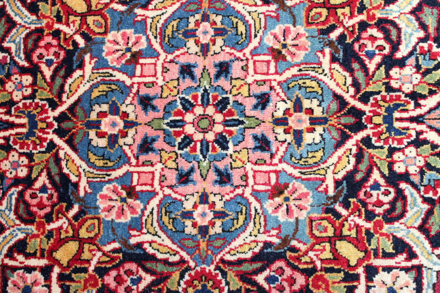 Kashan Antik