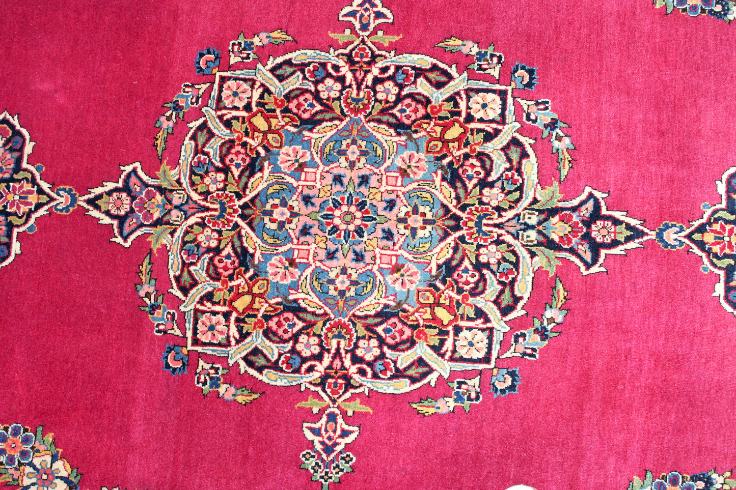 Kashan Antik