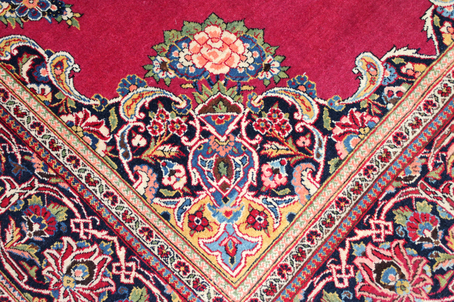Kashan Antik