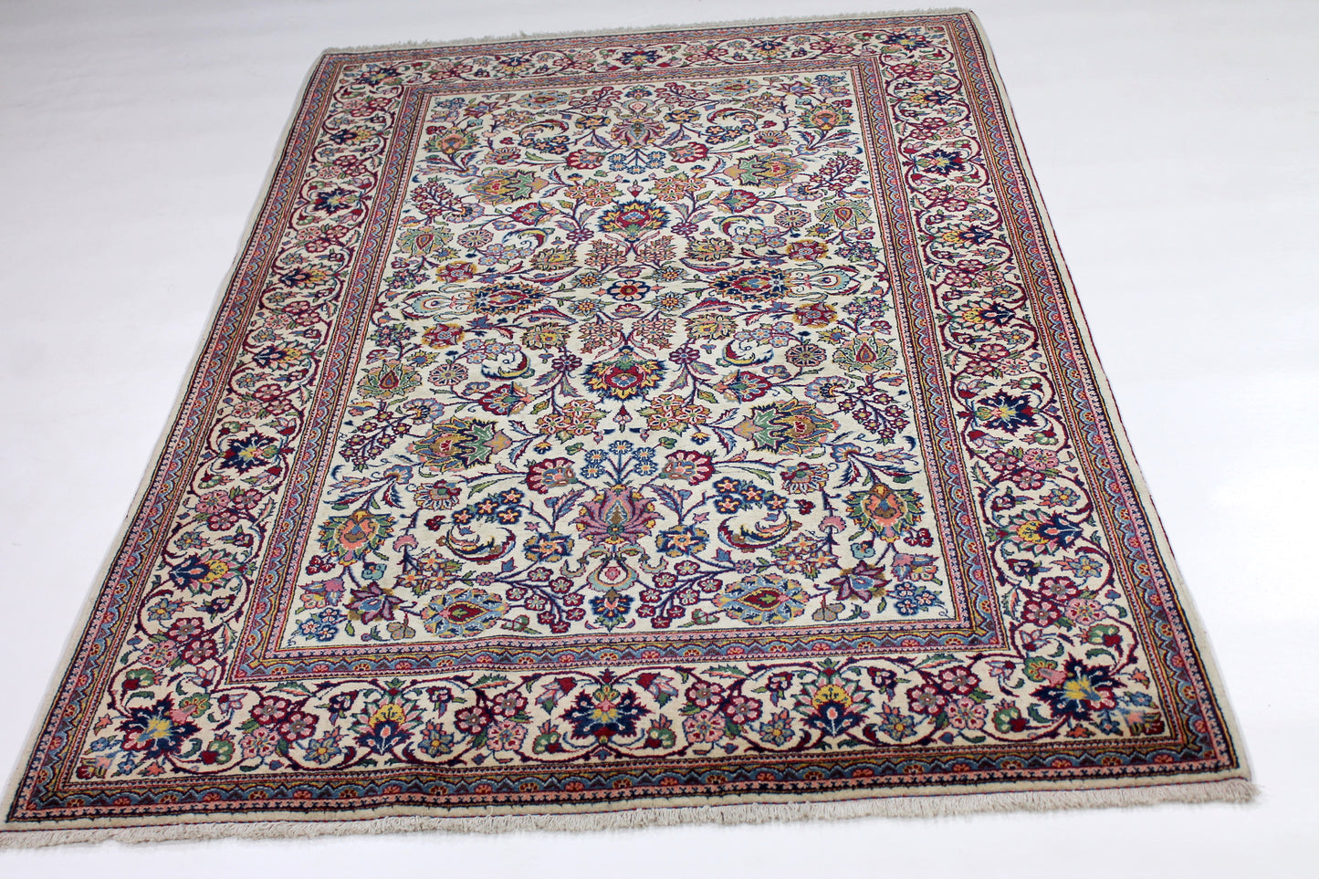 Weisser Kashan Antik