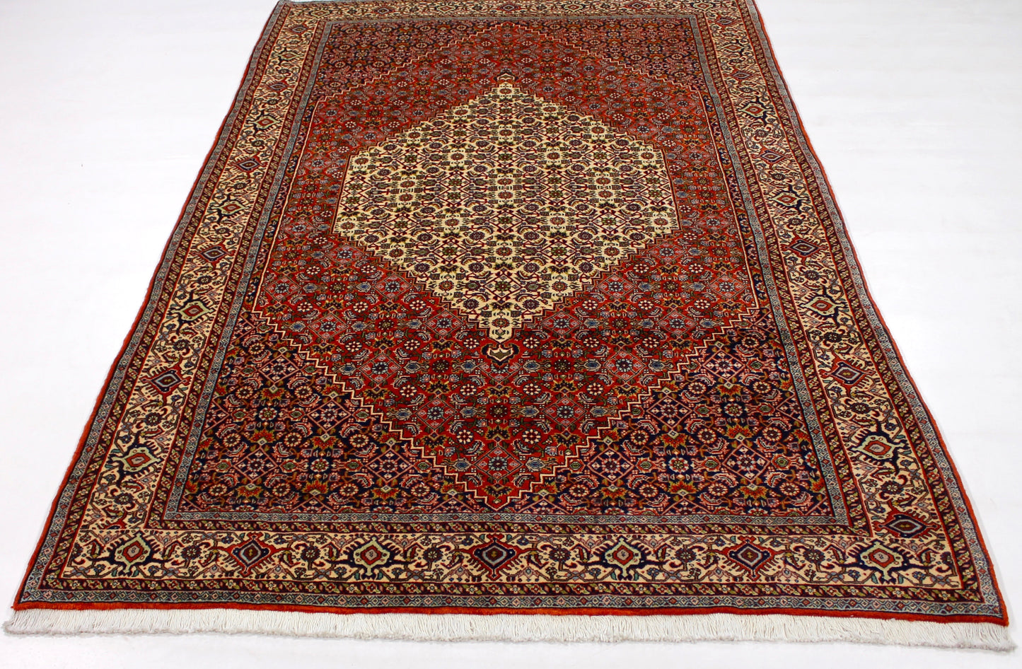 Bidjar Tekab
