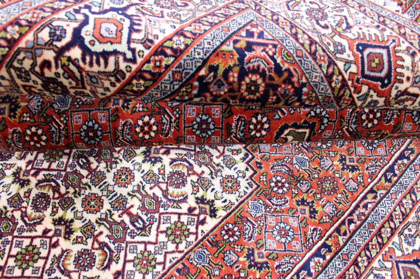 Bidjar Tekab